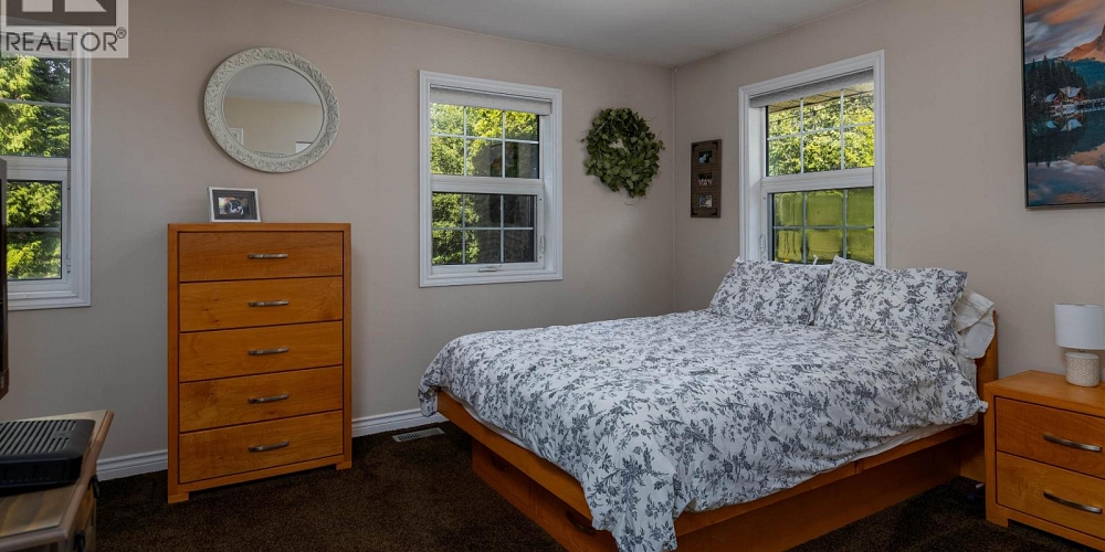 1920 LAUREL STREET Terrace Photo 24 1920 LAUREL STREET Terrace Photo 24